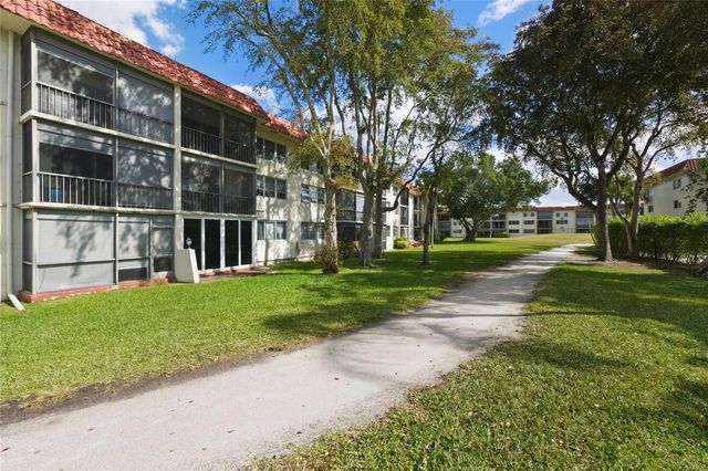 691 S Hollybrook Drive 304, Pembroke Pines, FL 33025