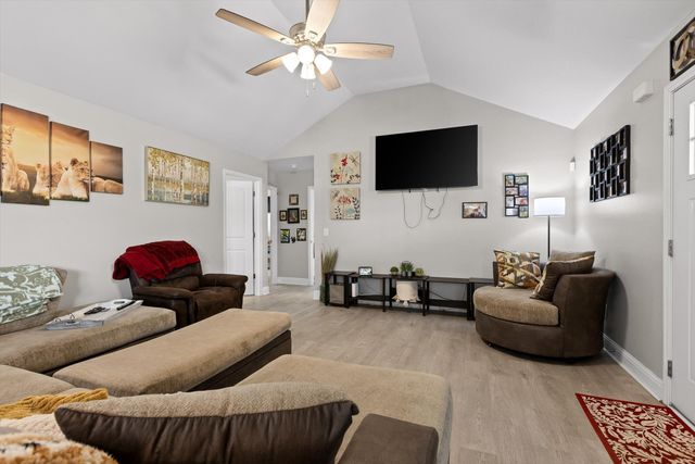 99 Bernard Street, Chatsworth, GA 30705