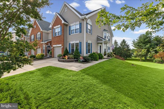 19 AUGUSTA LN, Blackwood, NJ 08012