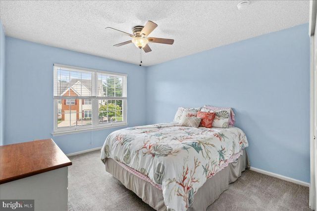 19 AUGUSTA LN, Blackwood, NJ 08012