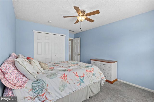19 AUGUSTA LN, Blackwood, NJ 08012