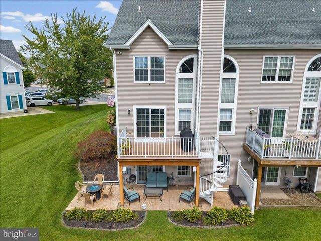 19 AUGUSTA LN, Blackwood, NJ 08012