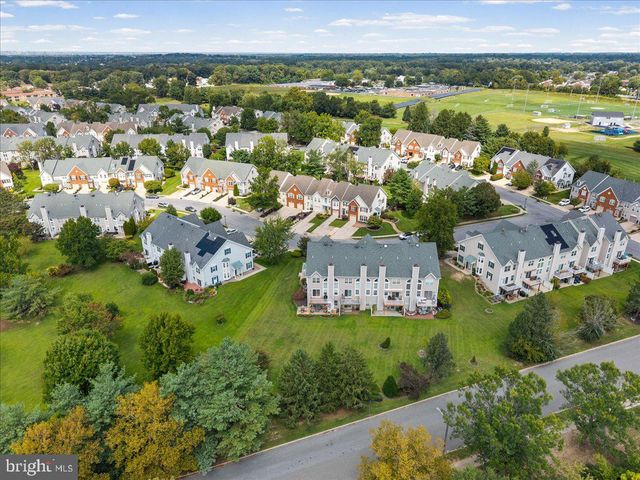 19 AUGUSTA LN, Blackwood, NJ 08012