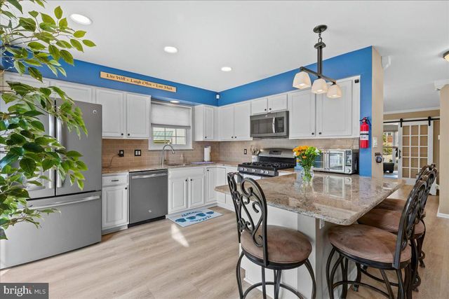 19 AUGUSTA LN, Blackwood, NJ 08012
