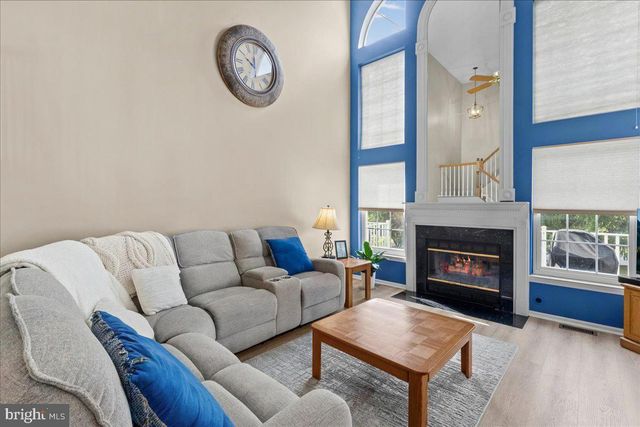 19 AUGUSTA LN, Blackwood, NJ 08012