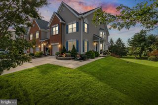 19 AUGUSTA LN, Blackwood, NJ 08012