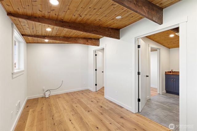 27830 Manzanita Beach Road SW, Vashon, WA 98070