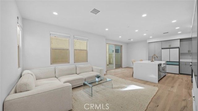 16122 Meadowhouse Avenue, Chino, CA 91708