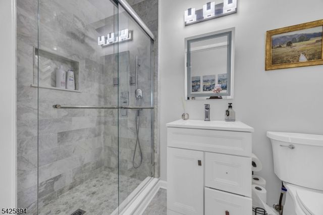 105 Morril Dr, South Plainfield Boro, NJ 07080