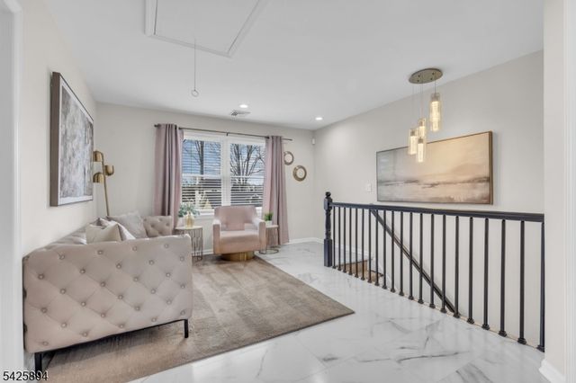 105 Morril Dr, South Plainfield Boro, NJ 07080