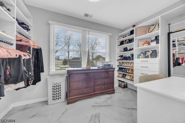 105 Morril Dr, South Plainfield Boro, NJ 07080
