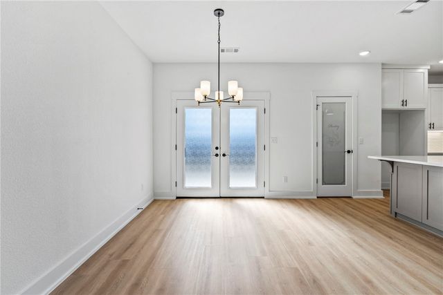 7001 Basswood Avenue, Bentonville, AR 72713