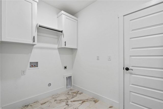 7001 Basswood Avenue, Bentonville, AR 72713