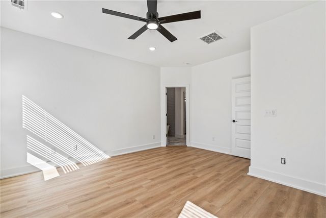 7001 Basswood Avenue, Bentonville, AR 72713