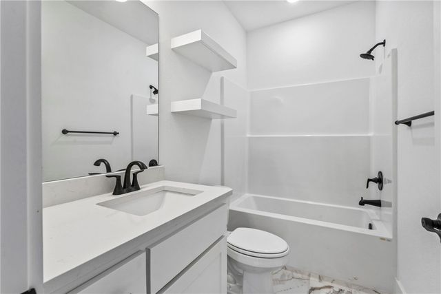 7001 Basswood Avenue, Bentonville, AR 72713