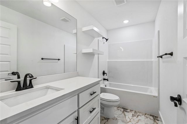 7001 Basswood Avenue, Bentonville, AR 72713