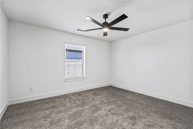 7001 Basswood Avenue, Bentonville, AR 72713