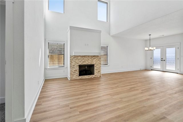 7001 Basswood Avenue, Bentonville, AR 72713