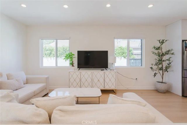 11026 Fleetwood Street, Sun Valley, CA 91352