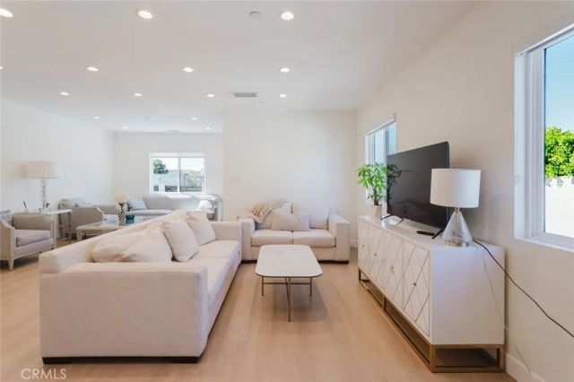11026 Fleetwood Street, Sun Valley, CA 91352
