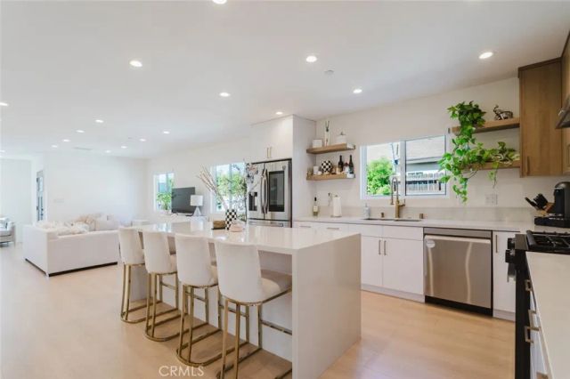 11026 Fleetwood Street, Sun Valley, CA 91352