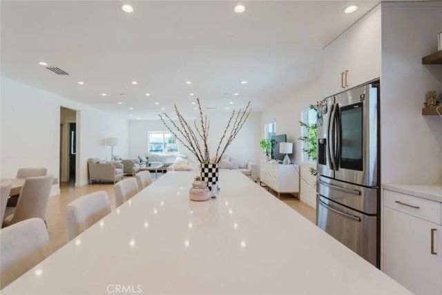 11026 Fleetwood Street, Sun Valley, CA 91352