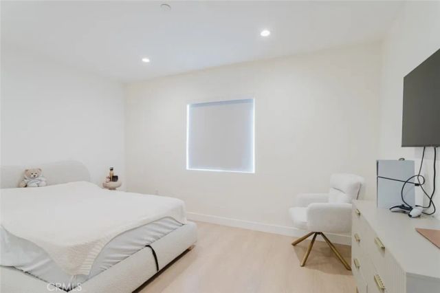11026 Fleetwood Street, Sun Valley, CA 91352