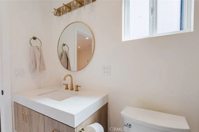 11026 Fleetwood Street, Sun Valley, CA 91352