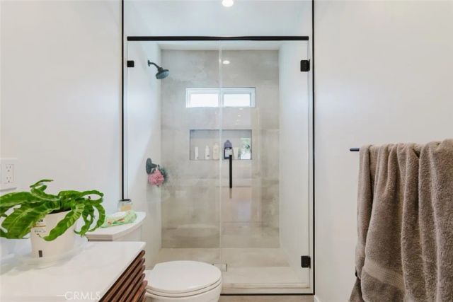 11026 Fleetwood Street, Sun Valley, CA 91352