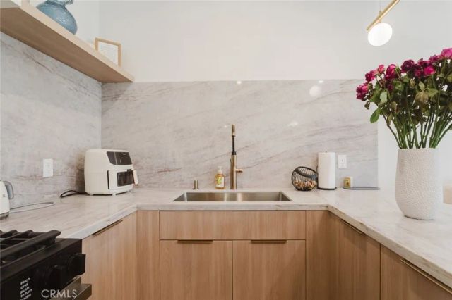 11026 Fleetwood Street, Sun Valley, CA 91352