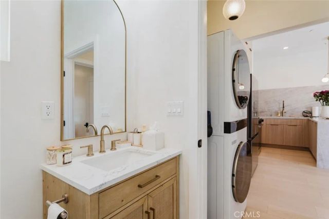 11026 Fleetwood Street, Sun Valley, CA 91352