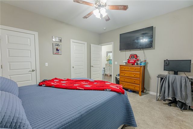 4008 SW Hollyhock Street, Bentonville, AR 72713