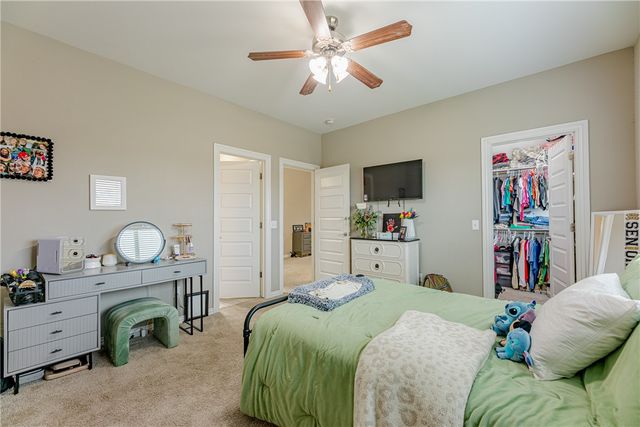 4008 SW Hollyhock Street, Bentonville, AR 72713
