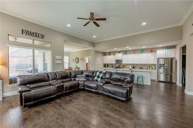 4008 SW Hollyhock Street, Bentonville, AR 72713