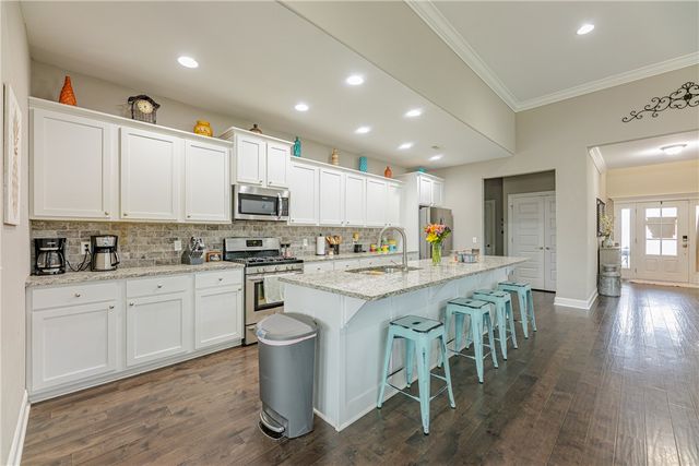 4008 SW Hollyhock Street, Bentonville, AR 72713