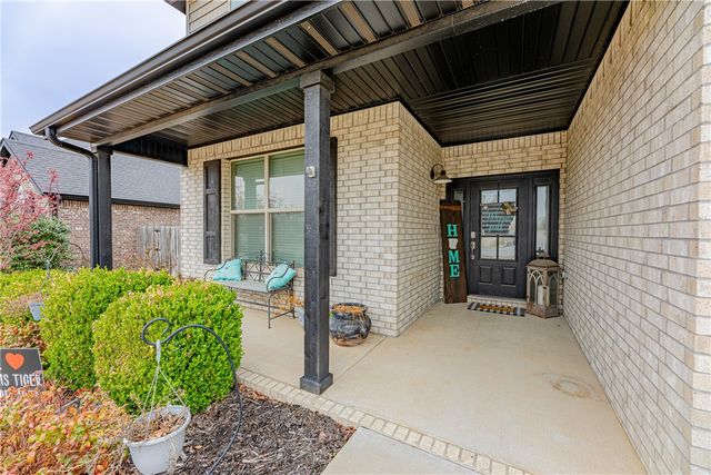 4008 SW Hollyhock Street, Bentonville, AR 72713