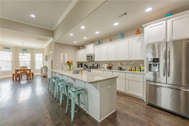 4008 SW Hollyhock Street, Bentonville, AR 72713