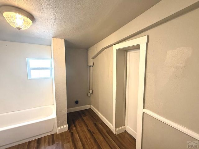 2402 Wyoming Ave, Pueblo, CO 81004