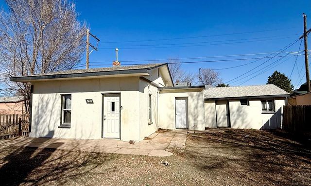 2402 Wyoming Ave, Pueblo, CO 81004