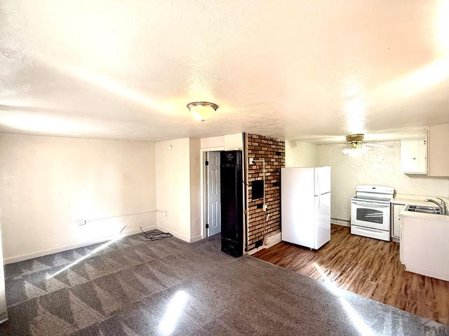 2402 Wyoming Ave, Pueblo, CO 81004