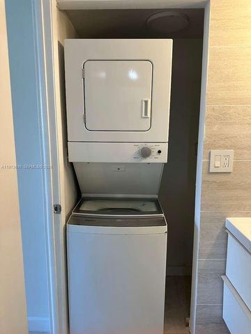 210 Sea View Dr 410, Key Biscayne, FL 33149