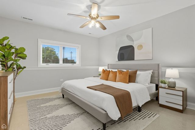 547 N Springfield Avenue, Chicago, IL 60624