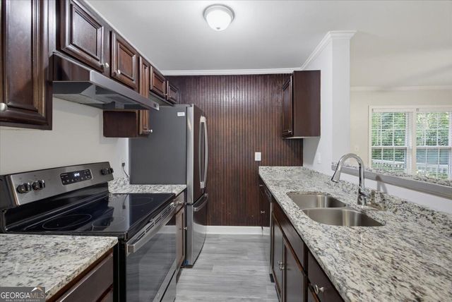 2421 2nd Street NW, Atlanta, GA 30318