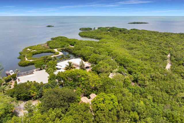 1590 Pelican Pass, Marathon, FL 33050