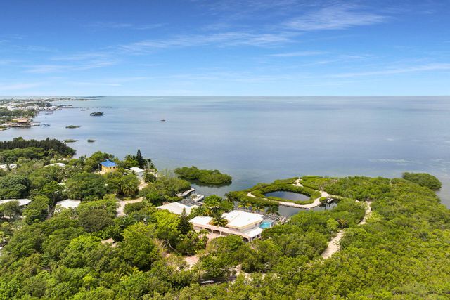 1590 Pelican Pass, Marathon, FL 33050