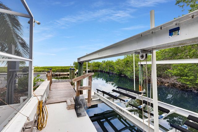 1590 Pelican Pass, Marathon, FL 33050