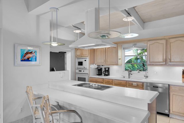 1590 Pelican Pass, Marathon, FL 33050