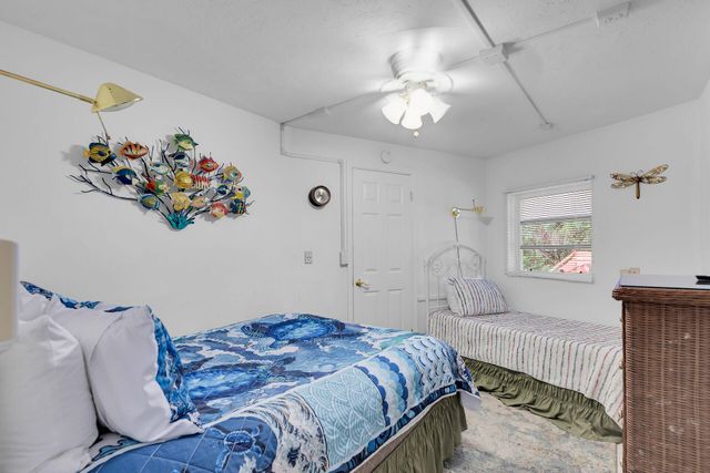 1590 Pelican Pass, Marathon, FL 33050