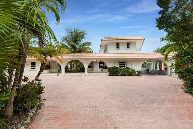 1590 Pelican Pass, Marathon, FL 33050