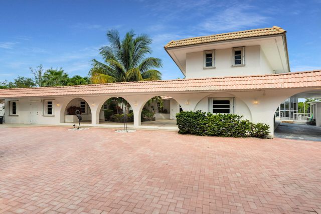 1590 Pelican Pass, Marathon, FL 33050